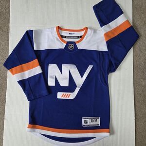 New York Islanders Hockey NHL Jersey YOUTH Size Small/Med NY Blank Alternate